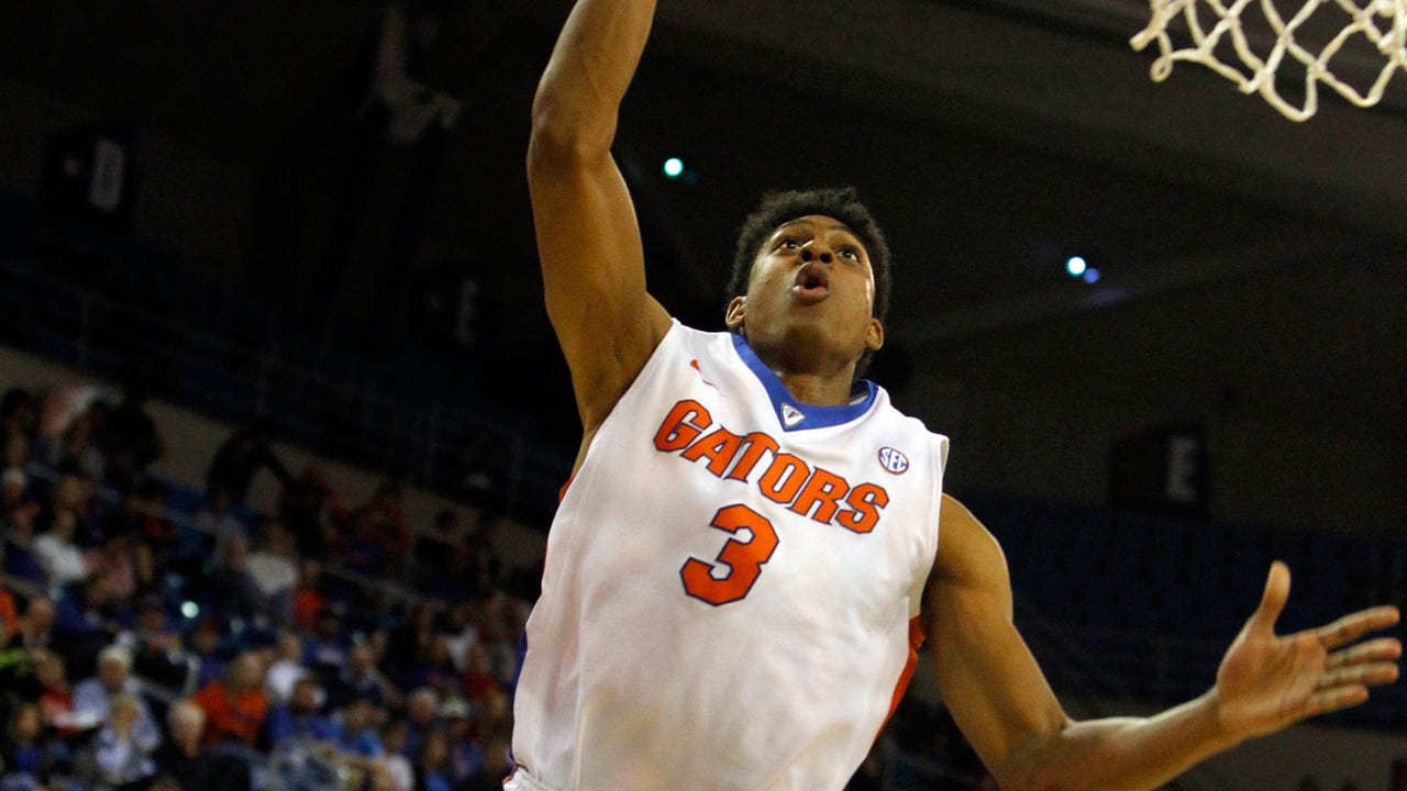 Devin Robinson leads Florida to easy win over Texas Southern